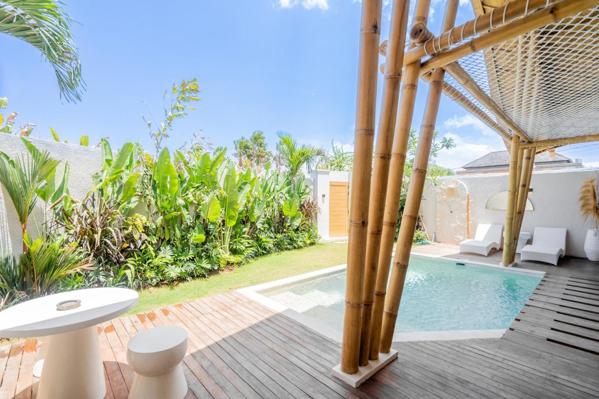 Villa Sunset Bamboo - 3Br Villa In Kerobokan Exterior photo